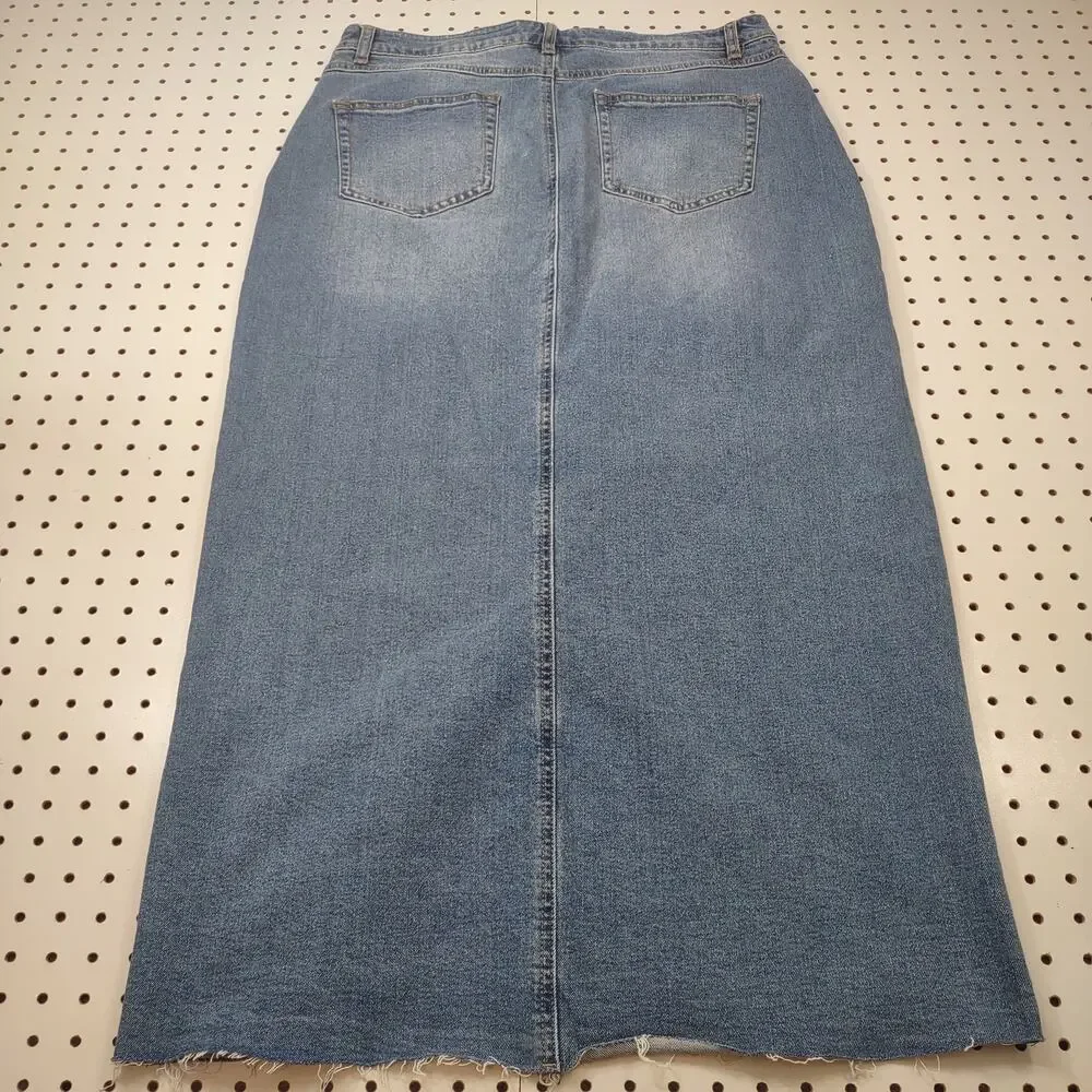 Almost Famous Maxi Jean Skirt with High Slit in Front, Size Medium - Picture 5 of 9